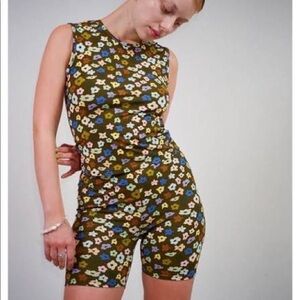 Sandy Liang Jojo bike shorts Stickers print size L